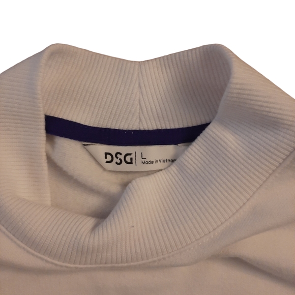 Pull over sweater shirt - Picture 3 of 3